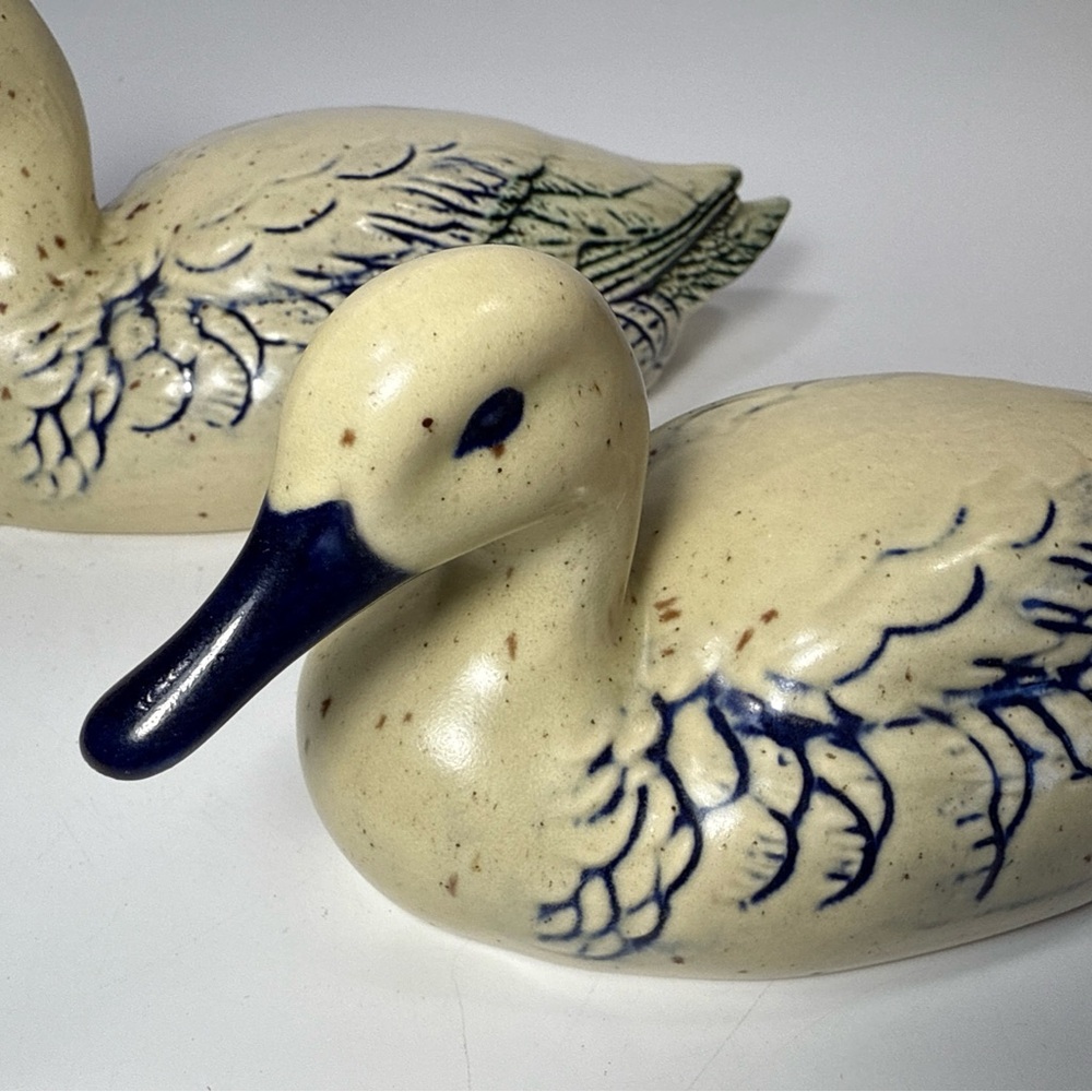 Pair of Laurentian pottery ducks made in Canada blue cream glaze B2 - Picture 4 of 8